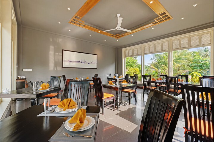 Dining Photos