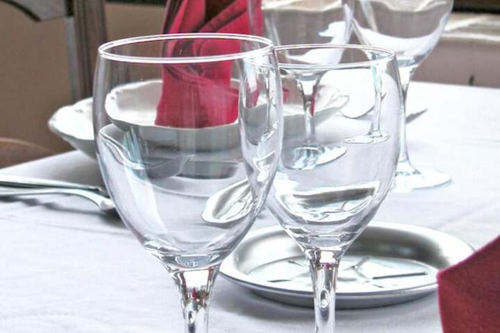 Dining 40 of 58
