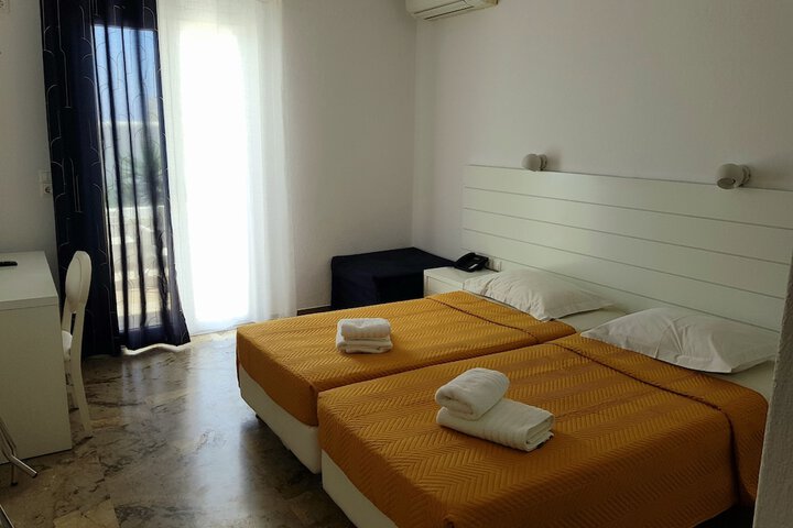 Room 34 of 119