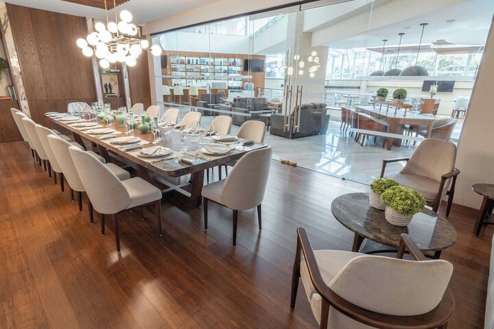 Dining 54 of 147