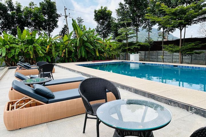 Pool 19 of 40