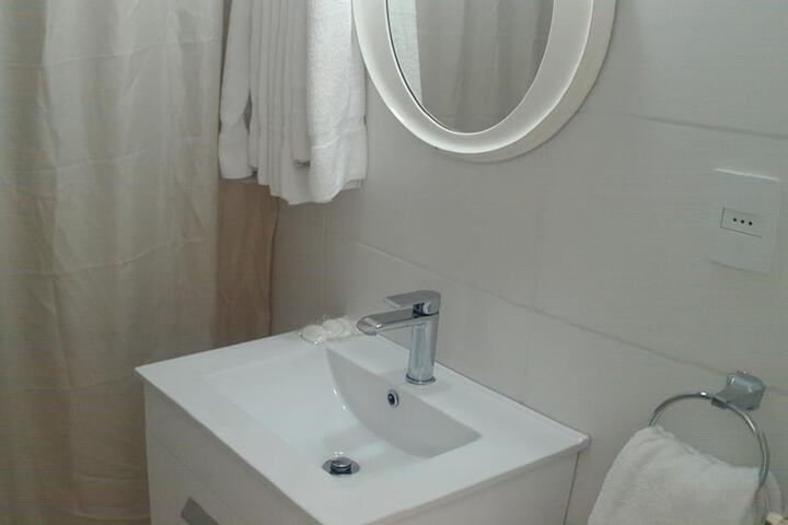 Room 42 of 65