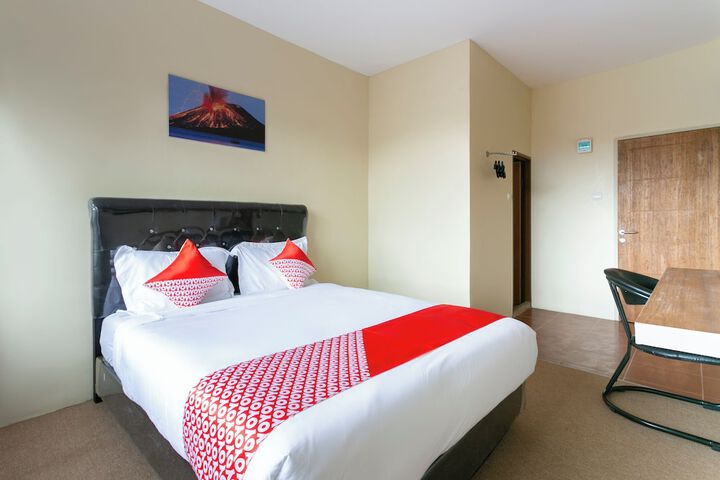 Room 13 of 21