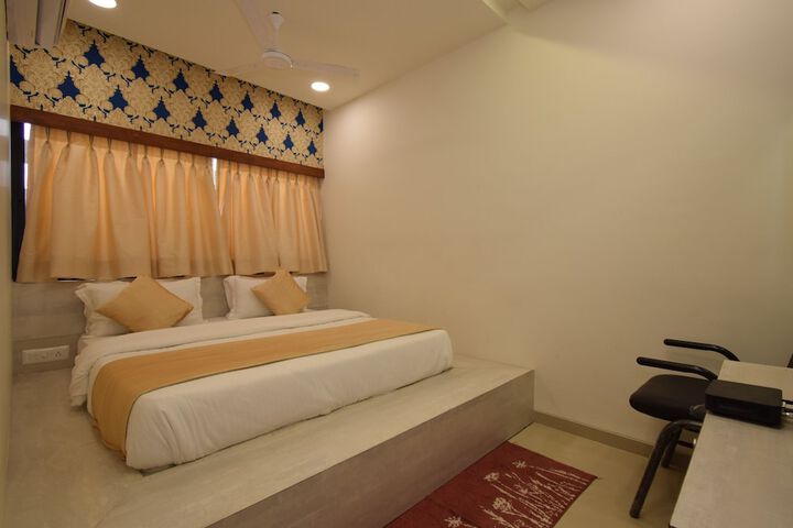 Room 7 of 20