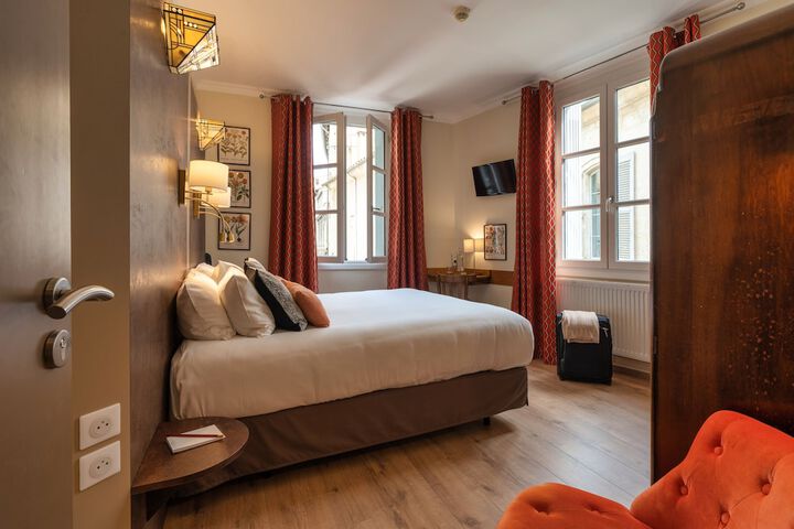 Room 43 of 209