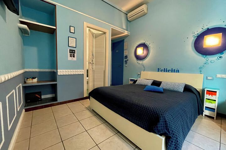 Room 21 of 54
