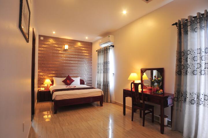 Room 5 of 51