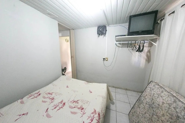 Room 3 of 11
