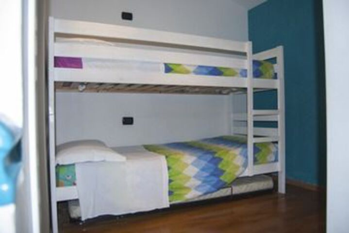 Room 4 of 50