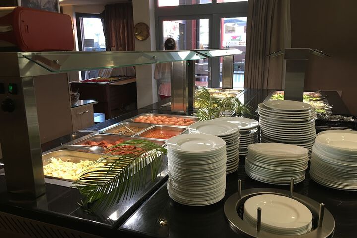 Dining 107 of 153