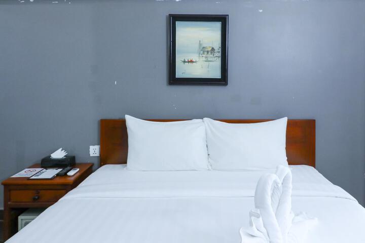 Room 4 of 55
