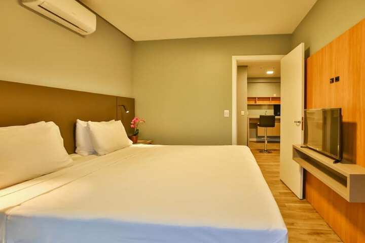 Room 16 of 74