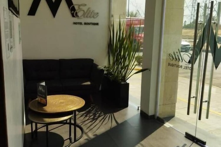 HOTEL BOUTIQUE M BLACK