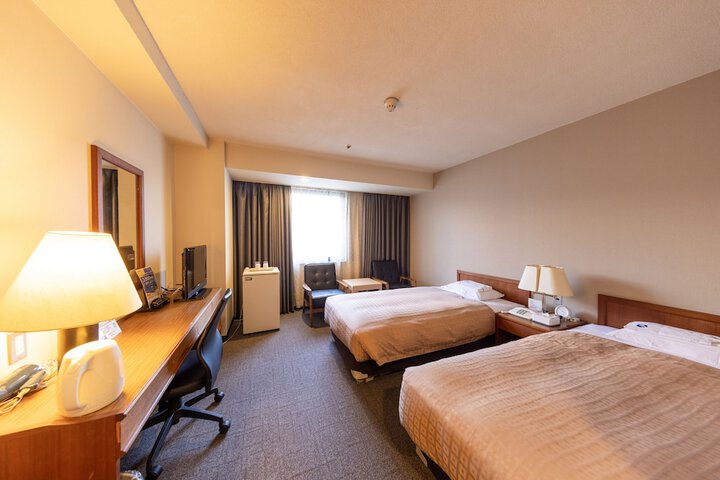 Room 13 of 46