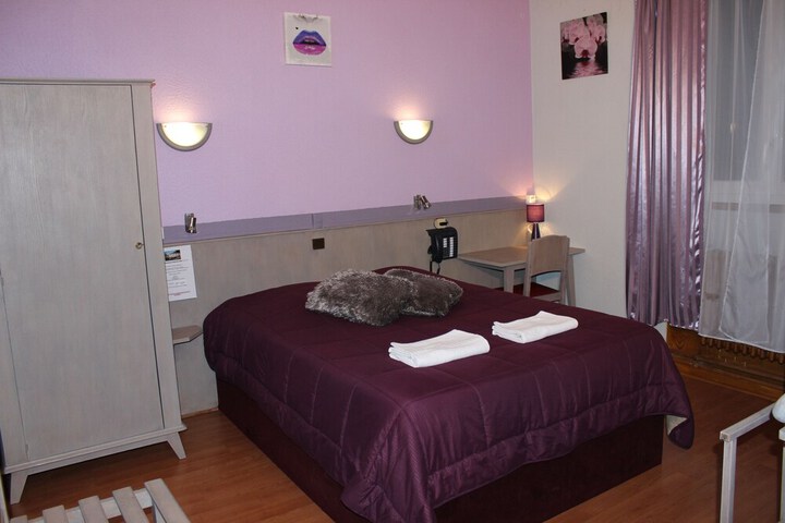 Room 8 of 21