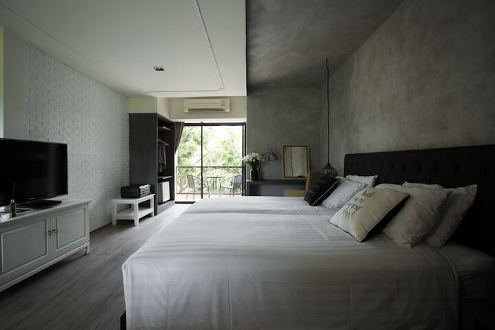 Room 10 of 71
