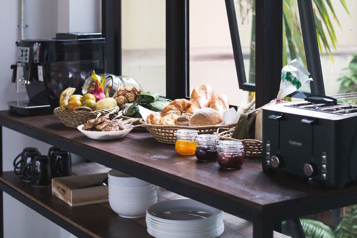 Breakfast/Coffee Service 64 of 72