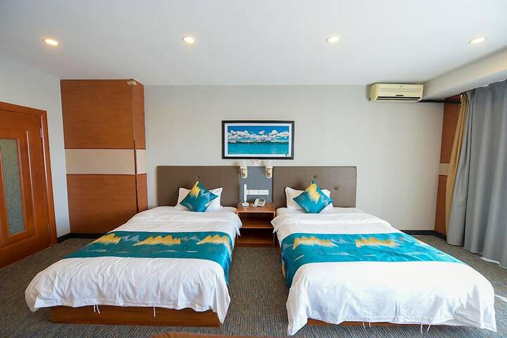 Room 5 of 21
