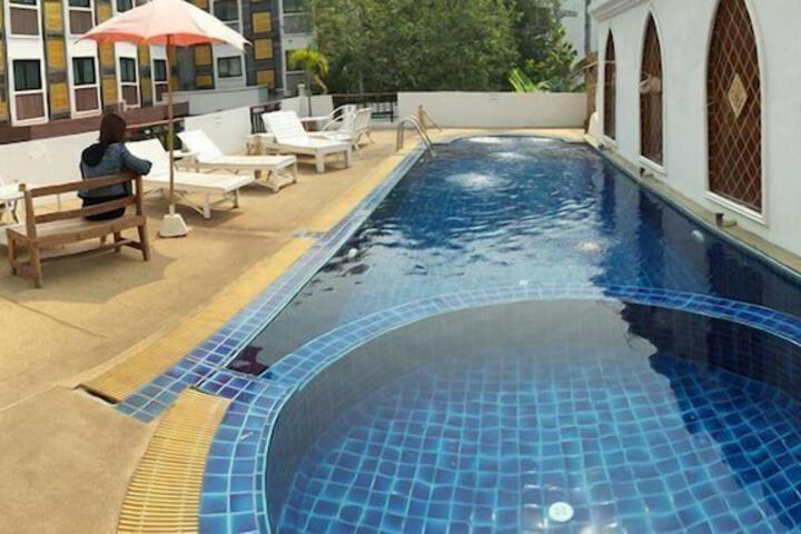 Hotel with Pool
