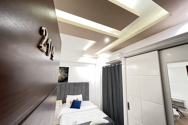Room 20 of 53