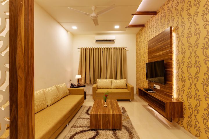 Room 11 of 24