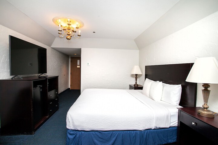 Room 57 of 175