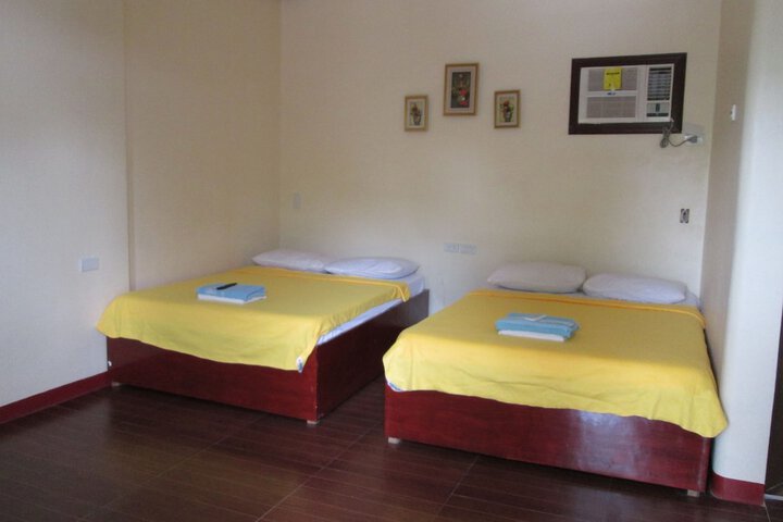 Room 10 of 27