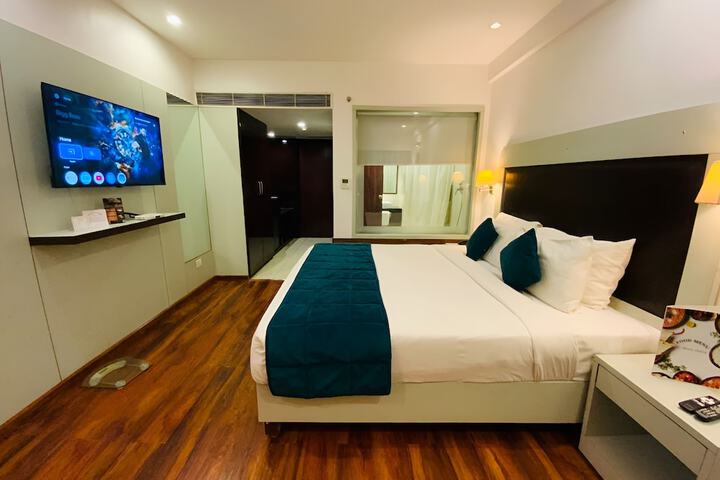 Room 13 of 61