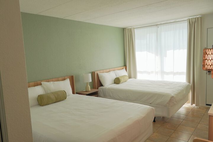 Room 4 of 30