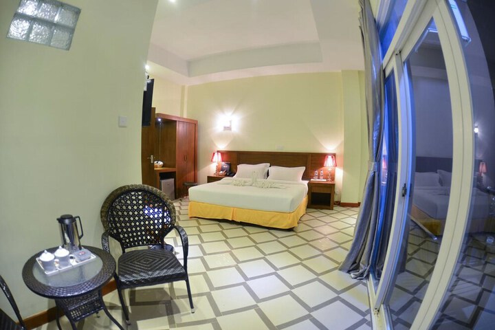 Room 17 of 50