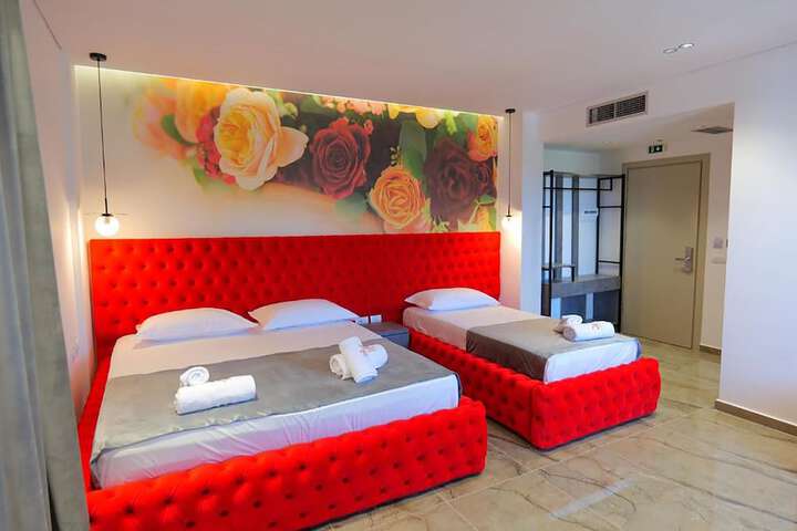 Room 21 of 137