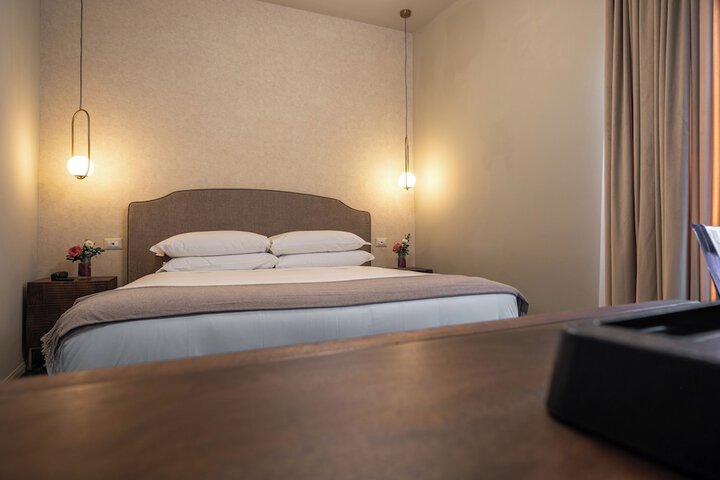 Room 43 of 78