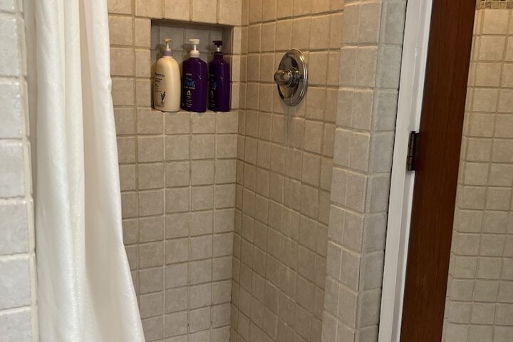 Room 73 of 105
