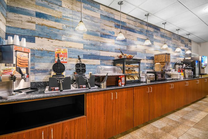 Breakfast/Coffee Service 38 of 43