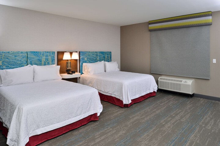 2 Queen Beds Hearing Accessible (5 of 12)