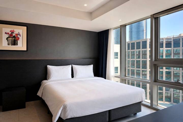 Room 65 of 124