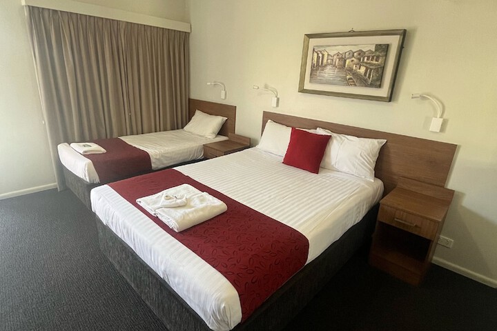 Room 19 of 40