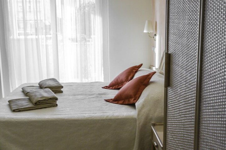 Room 10 of 78