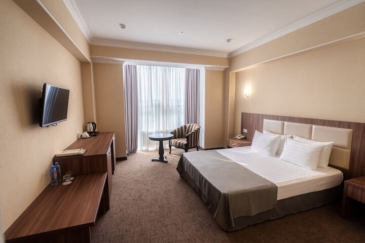 Room 15 of 112