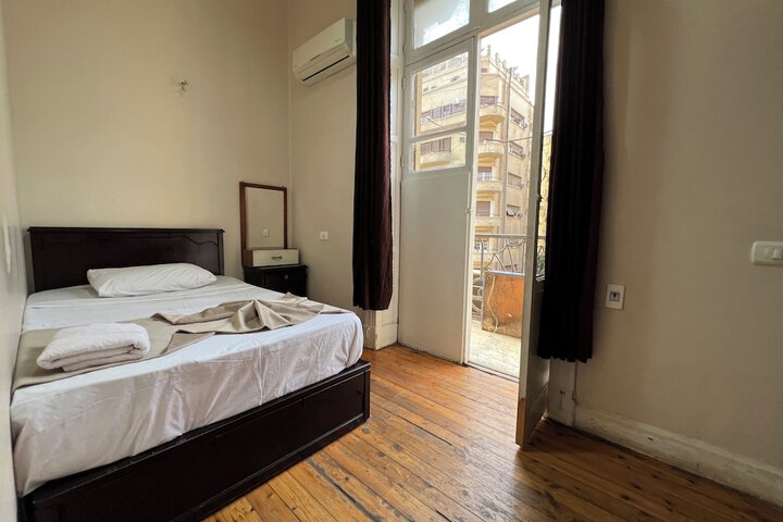 Room 13 of 81