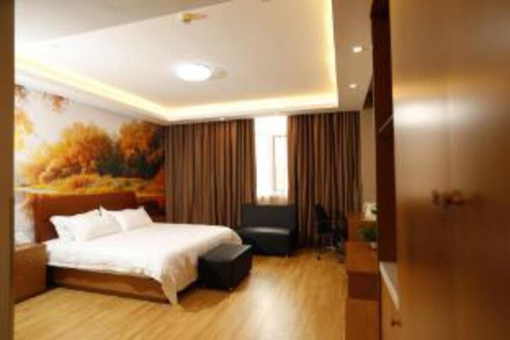 Room 21 of 23