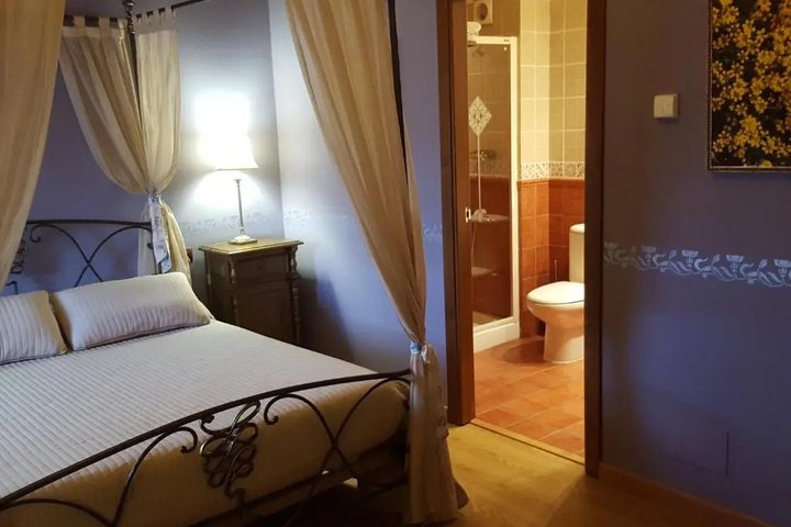 Room 2 of 15