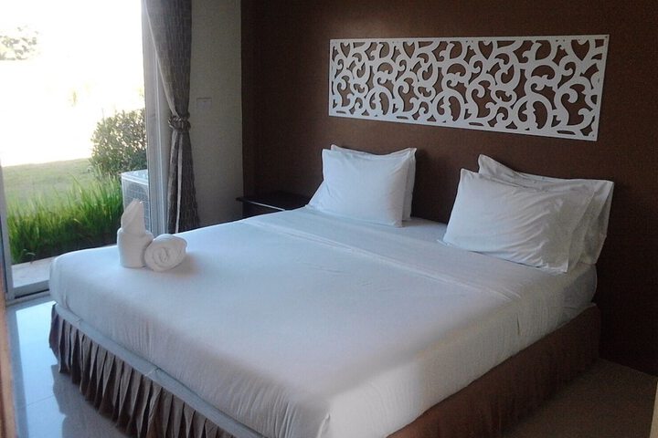 Room 12 of 32