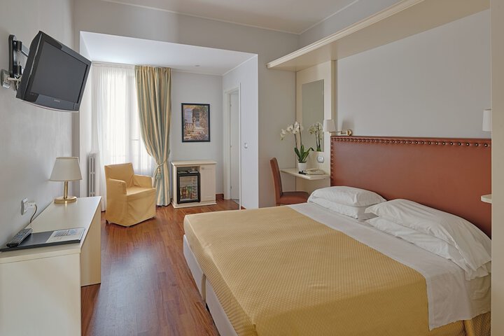 Room 13 of 71