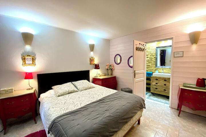 Room 12 of 35
