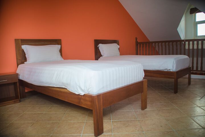 Room 12 of 49