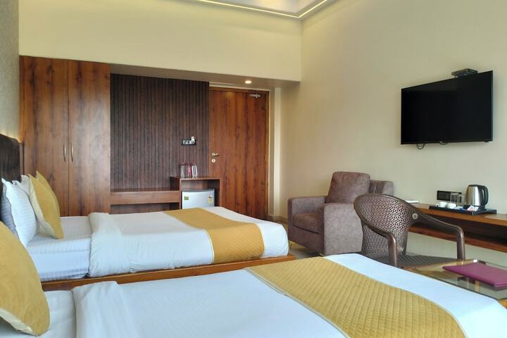 Room 15 of 62