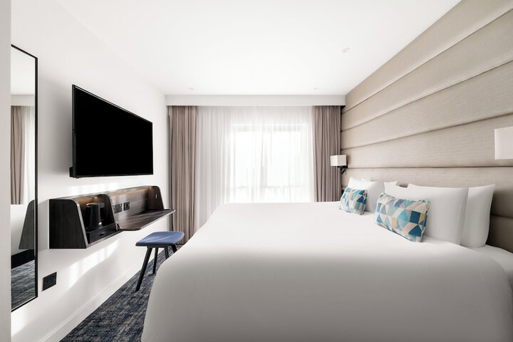 Room 13 of 61