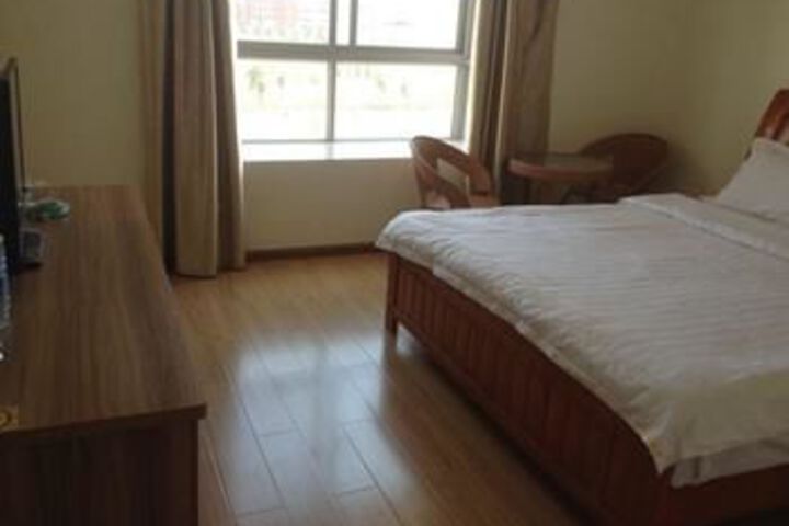 Room 6 of 7