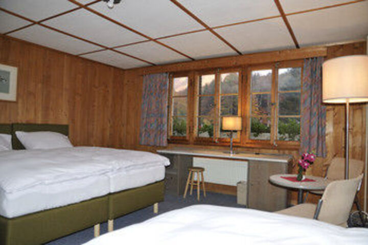 Room 5 of 50